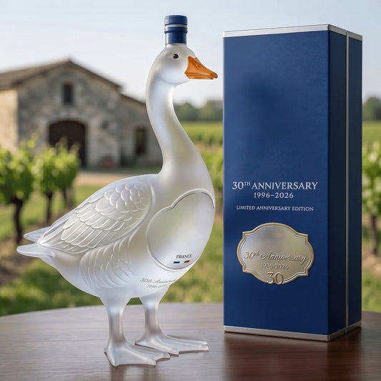 🪿Glass Craft Anniversary 3D Sculpted Vodka Bottle🥰